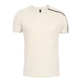 Playera adidas Z.N.E.-DeportesSol- La Playera adidas Z.N.E. pertenece a la colección Z.N.E., diseñada para los deportistas que b