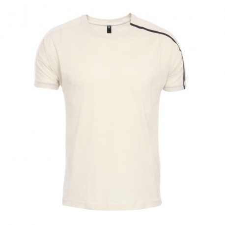 Playera adidas Z.N.E.-DeportesSol- La Playera adidas Z.N.E. pertenece a la colección Z.N.E., diseñada para los deportistas que b