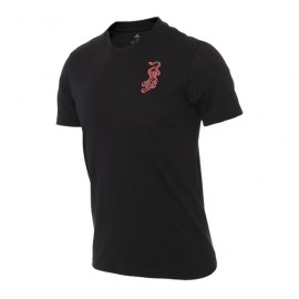 Playera adidas VRCT Graphic-DeportesSol- Con estilo único, que esta playera sea parte de tiCon un diseño y look llamativo, consi