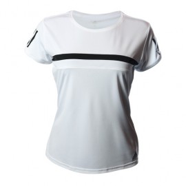 Playera Club-DeportesSol- Irradia el estilo del deporte blanco mientras pegas golpes ganadores en la cancha con la Playera Club 