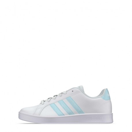 Tenis adidas Grand Court-DeportesSol- Tenis con estilo deportivoTu hijo puede lucir el estilo de los 70 con los Tenis adidas Gra