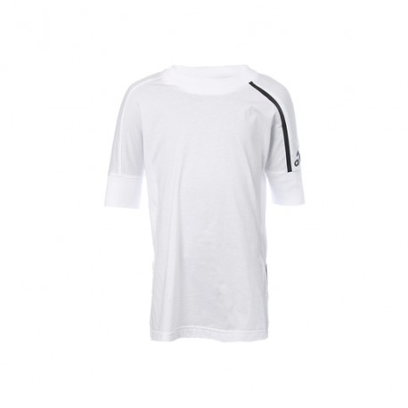 Playera adidas Z.N.E.-DeportesSol- Ideal para los entrenamientos de tu hija.Toda la comodidad para tu joven hija al realizar ent