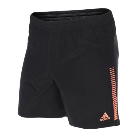 Short adidas Saturday-DeportesSol- Mantente seca y cómoda mientras corres largas distancias con estos SHORT ADIDAS SATURDAY. Luc