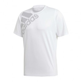 Playera adidas FreeLift Badge Of Sport Graphic-DeportesSol- Entrena con la comodidad que tanto te brinda la Playera adidas FreeL