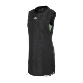 Vestido adidas New York-DeportesSol- La energía de las calles de la jungla de cemento te invaden con el vestido New York de adid