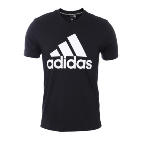 Playera adidas Must Haves-DeportesSol- Luce atlético en tu día con la Playera Must Haves para hombre de adidas. Hecha para tus a