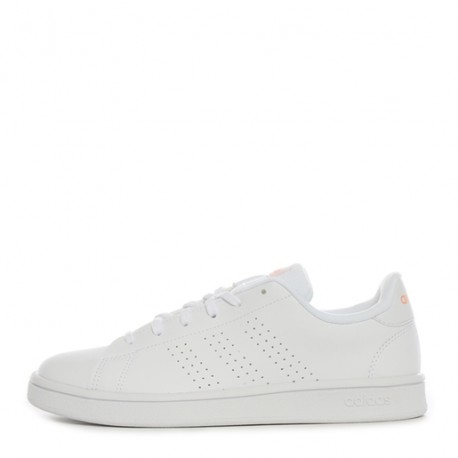 Tenis adidas Adventage Base-DeportesSol- Convierte tu look en algo fresco y casual con los tenis Adventage Clean QT de adidas. H