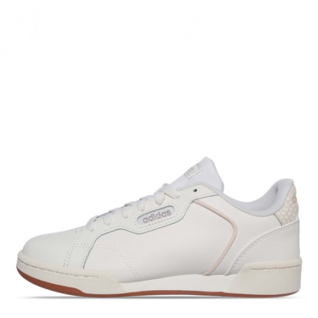 Tenis adidas Roguera-DeportesSol- Un par retro para tu lookAñade los Tenis adidas Roguera para mujer a tu outfit y luce increíbl