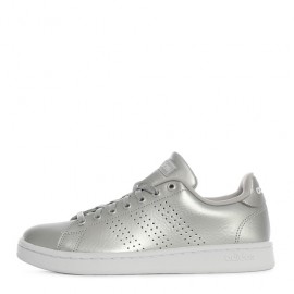 Tenis adidas Advantage-DeportesSol- Dale un twist a tu look clásico con un toque moderno y extravagante con los tenis Advantage 